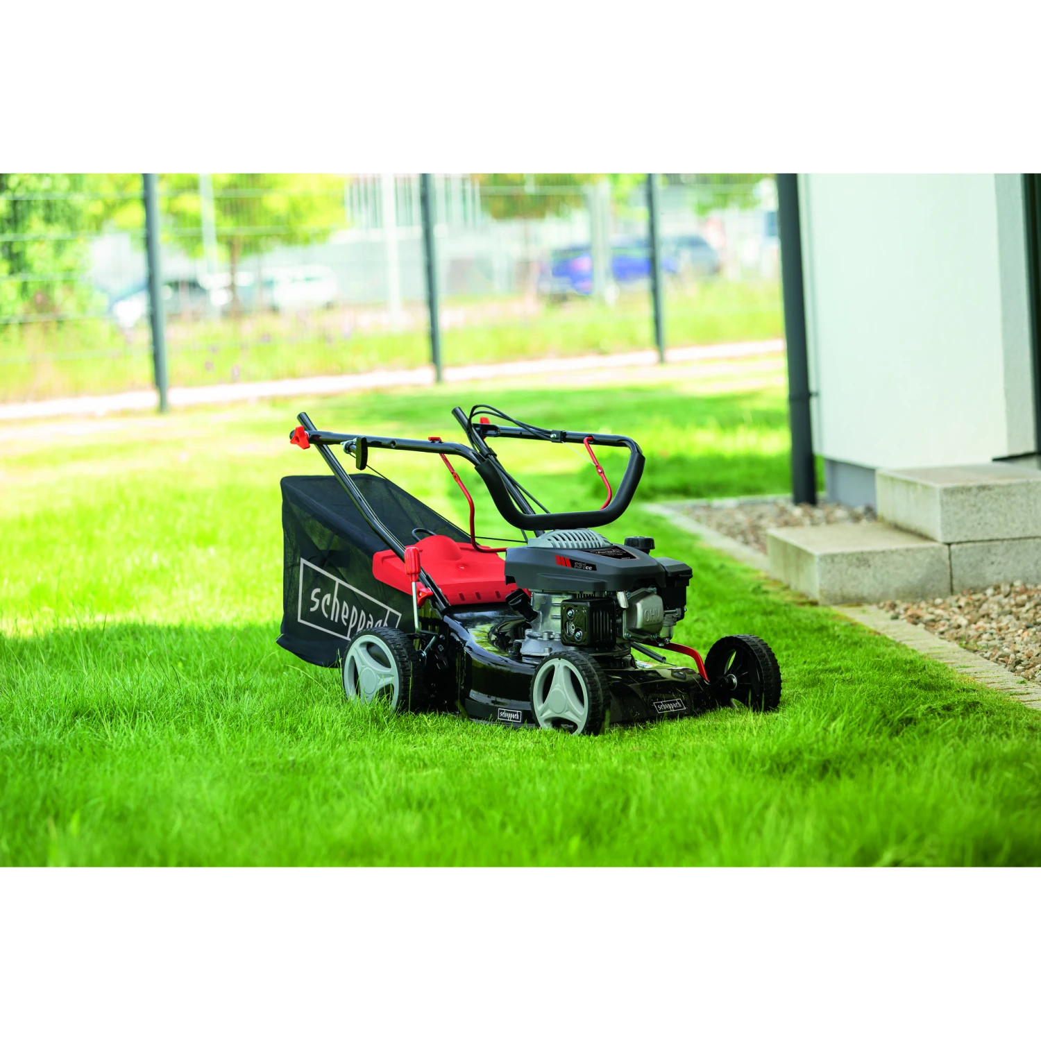 Scheppach Benzin-Rasenmäher 'MP132-42' 2,4 KW 800 M² 6 Scheppach Benzin-Rasenmäher 'MP132-42' 2,4 KW 800 M² – Bild 4