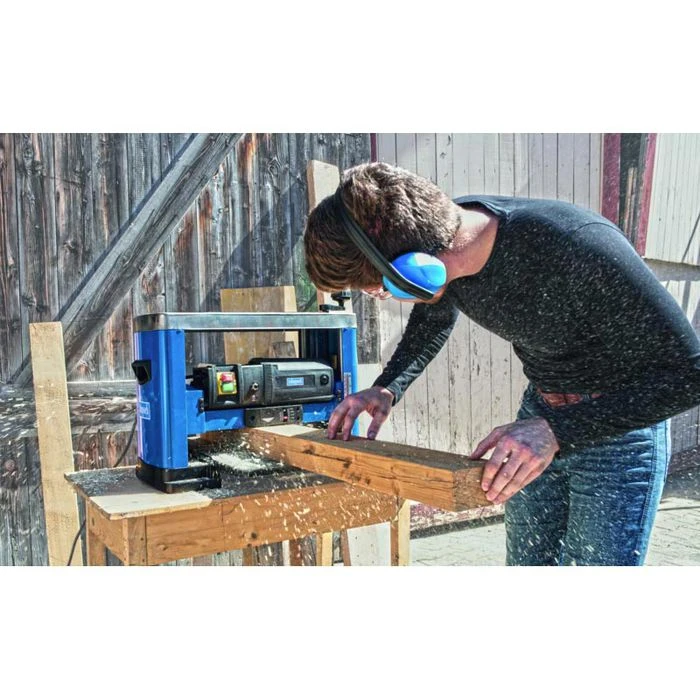 Scheppach Dickenhobel PLM1800, 1500 W, Durchlasshöhe Bis 152mm, Max. Hobelbreite 330mm 5 Scheppach Dickenhobel PLM1800, 1500 W, Durchlasshöhe Bis 152mm, Max. Hobelbreite 330mm – Bild 3