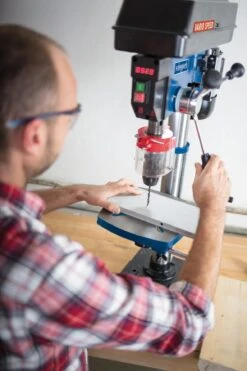 Scheppach Bohrmaschine / Tischbohrmaschine DP18Vario 230V 550W 9 Scheppach Bohrmaschine / Tischbohrmaschine DP18Vario 230V 550W -Scheppach 91286573 3