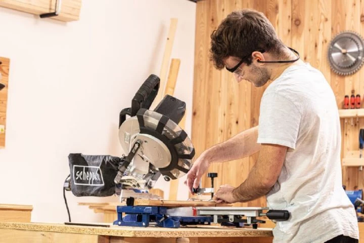 Scheppach Kapp-Zug-Gehrungssäge HM216SPX Inklusive 2 Sägeblatter 4 Scheppach Kapp-Zug-Gehrungssäge HM216SPX Inklusive 2 Sägeblatter – Bild 2